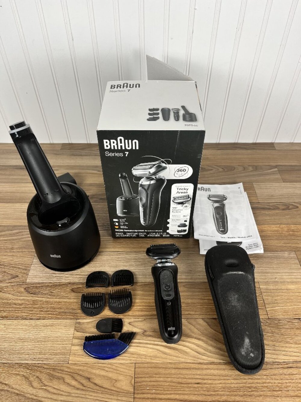 Braun S7 5764 360 Flex Head Electric Razor Wet/Dry Shaver w/ charger + Box